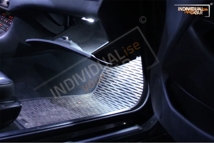 Zestaw oświetlenia wnętrza LED pasujący do BMW Serii 3 E46 Coupé