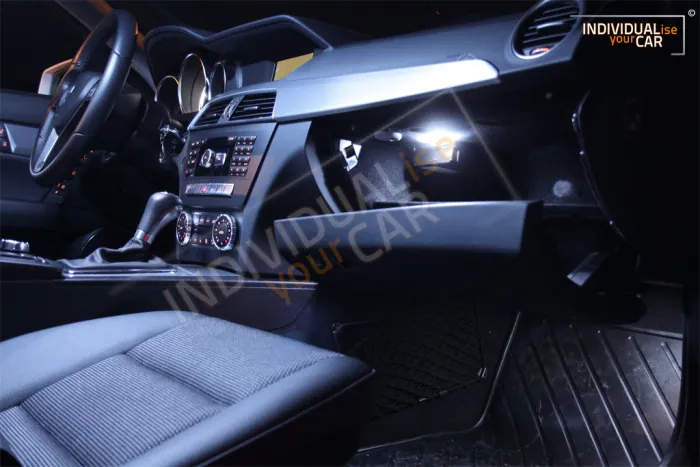 Zestaw oświetlenia LED do wnętrza odpowiedni dla Mercedes-Benz Klasy C S204 Kombi
