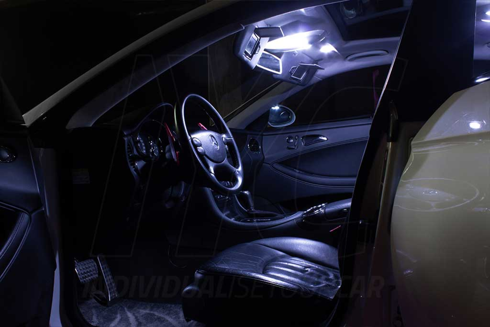 Mercedes Benz CLS C219 Cool-White