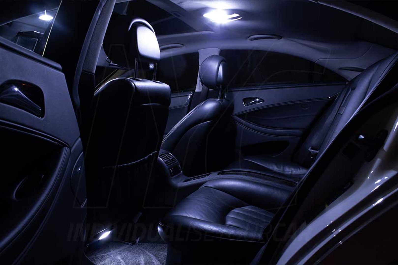 Mercedes Benz CLS C219 Cool-White